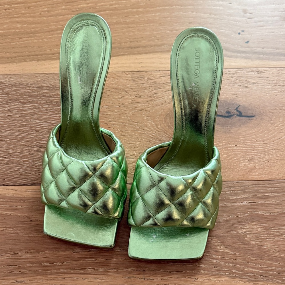 Bottega Veneta Metallic Green Quilted Heels - Picture 4 of 8